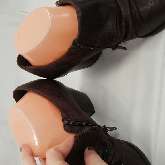 Baretraps SZ 9M Rosamund Ankle Boots Booties Heeled Brown Side Zip Vegan - Picture 8 of 11